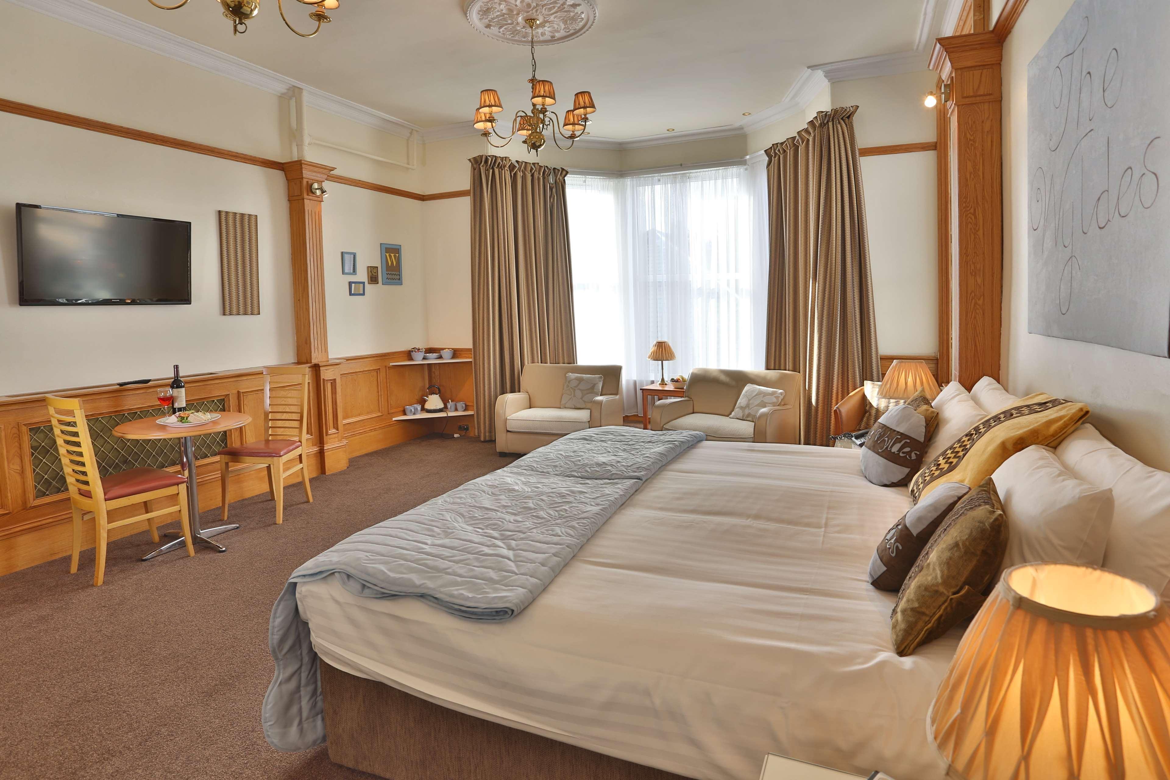 Woodlands Hotel, Bw Signature Collection Hotel